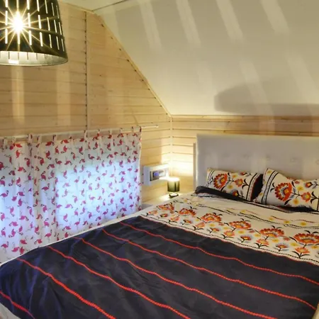 Apartamento Complex, *